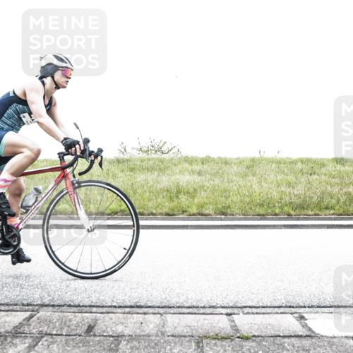 21.06.2026 - 29. Vierlanden-Triathlon H.Heesch http://msf.ph/oto/9867387 21.06.2026 10:32:59 Radfahren 484 meine-sportfotos.de