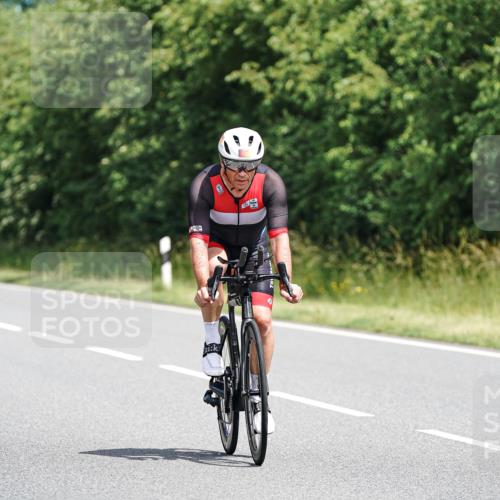 21.06.2026 - Viking Triathlon Michael Burmester http://msf.ph/oto/9867389 21.06.2026 12:18:13 Radfahren 5, 25, 200, 354, 404, 423, 448, 520, 520, 547, 568, 575, 576, 633, 636 meine-sportfotos.de