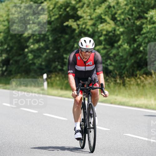21.06.2026 - Viking Triathlon Michael Burmester http://msf.ph/oto/9867398 21.06.2026 12:18:13 Radfahren 5, 25, 200, 354, 404, 423, 448, 520, 520, 547, 568, 575, 576, 633, 636 meine-sportfotos.de