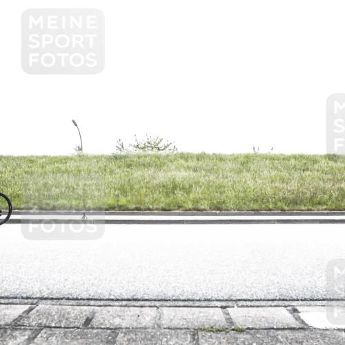 21.06.2026 - 29. Vierlanden-Triathlon H.Heesch http://msf.ph/oto/9867401 21.06.2026 10:33:15 Radfahren 91, 183, 266, 273 meine-sportfotos.de