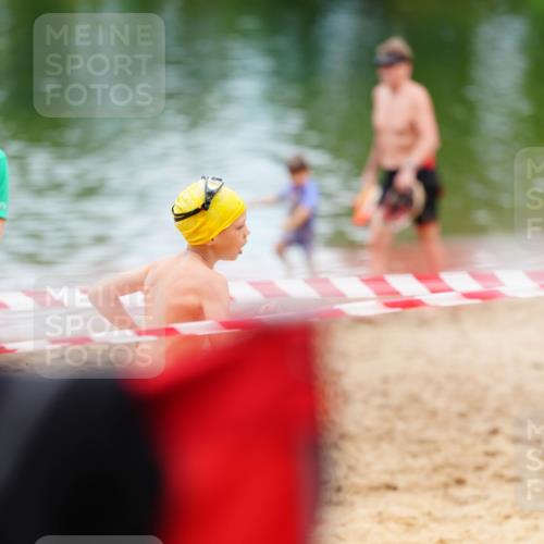 21.06.2026 - 29. Vierlanden-Triathlon LAZAROV Photography http://msf.ph/oto/9867421 21.06.2026 15:01:55 Schwimmen  meine-sportfotos.de
