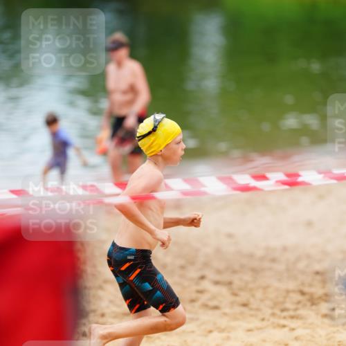 21.06.2026 - 29. Vierlanden-Triathlon LAZAROV Photography http://msf.ph/oto/9867422 21.06.2026 15:01:55 Schwimmen  meine-sportfotos.de