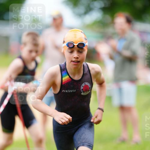21.06.2026 - 29. Vierlanden-Triathlon LAZAROV Photography http://msf.ph/oto/9867462 21.06.2026 15:02:04 Schwimmen  meine-sportfotos.de