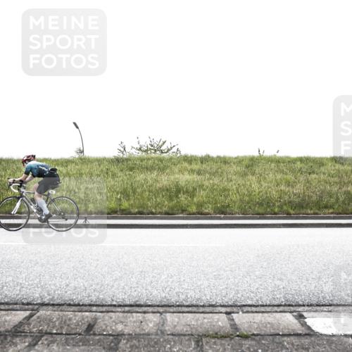 21.06.2026 - 29. Vierlanden-Triathlon H.Heesch http://msf.ph/oto/9867463 21.06.2026 10:34:00 Radfahren 74, 253, 260, 329 meine-sportfotos.de