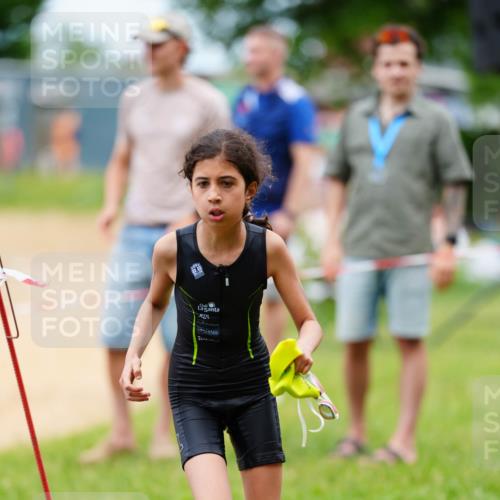 21.06.2026 - 29. Vierlanden-Triathlon LAZAROV Photography http://msf.ph/oto/9867495 21.06.2026 15:02:14 Schwimmen  meine-sportfotos.de
