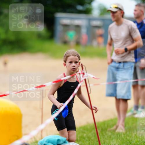 21.06.2026 - 29. Vierlanden-Triathlon LAZAROV Photography http://msf.ph/oto/9867504 21.06.2026 15:02:32 Schwimmen  meine-sportfotos.de