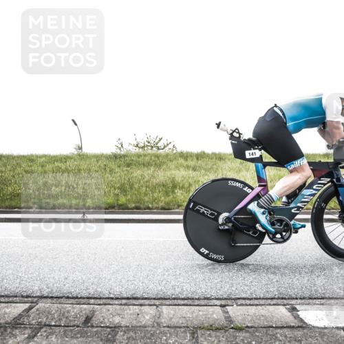 21.06.2026 - 29. Vierlanden-Triathlon H.Heesch http://msf.ph/oto/9867505 21.06.2026 10:34:33 Radfahren 92, 118, 119, 141, 178, 227, 350, 363, 554 meine-sportfotos.de