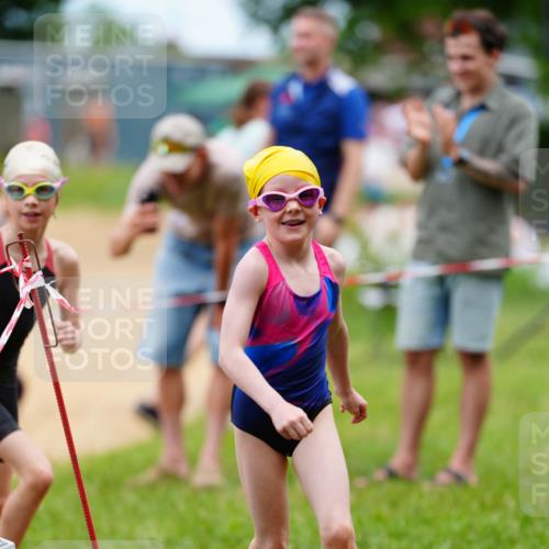 21.06.2026 - 29. Vierlanden-Triathlon LAZAROV Photography http://msf.ph/oto/9867525 21.06.2026 15:02:41 Schwimmen  meine-sportfotos.de