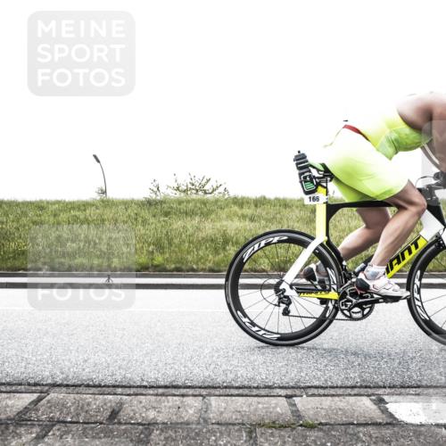 21.06.2026 - 29. Vierlanden-Triathlon H.Heesch http://msf.ph/oto/9867532 21.06.2026 10:34:46 Radfahren 122, 155, 166, 219, 414, 560 meine-sportfotos.de