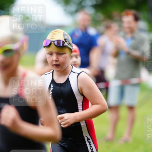 21.06.2026 - 29. Vierlanden-Triathlon LAZAROV Photography http://msf.ph/oto/9867536 21.06.2026 15:02:43 Schwimmen  meine-sportfotos.de