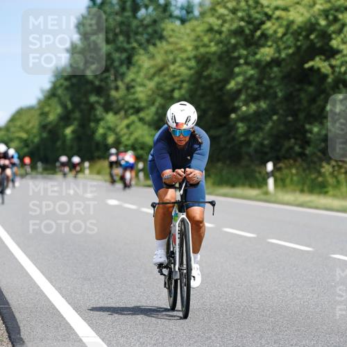 21.06.2026 - Viking Triathlon Michael Burmester http://msf.ph/oto/9867553 21.06.2026 12:18:50 Radfahren 31, 52, 80, 170, 217, 233, 323, 325, 371, 452, 496, 516 meine-sportfotos.de