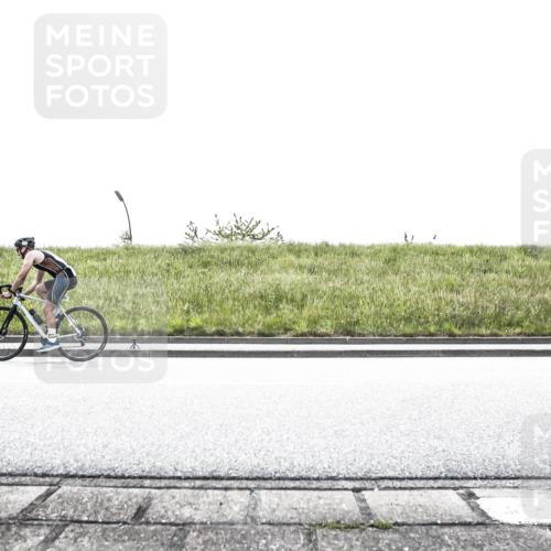 21.06.2026 - 29. Vierlanden-Triathlon H.Heesch http://msf.ph/oto/9867638 21.06.2026 10:36:22 Radfahren 223, 349, 504 meine-sportfotos.de