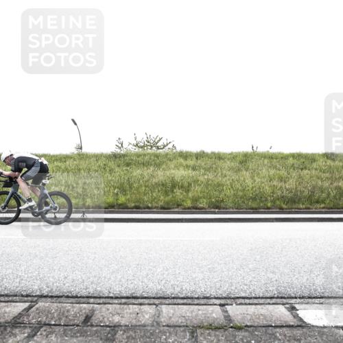21.06.2026 - 29. Vierlanden-Triathlon H.Heesch http://msf.ph/oto/9867641 21.06.2026 10:36:39 Radfahren 51, 78, 99, 106, 153, 177, 298 meine-sportfotos.de