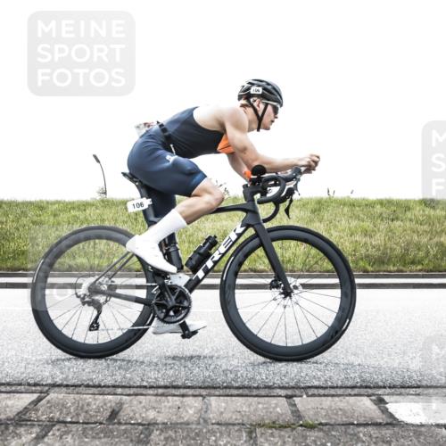 21.06.2026 - 29. Vierlanden-Triathlon H.Heesch http://msf.ph/oto/9867653 21.06.2026 10:36:42 Radfahren 51, 78, 99, 106, 177, 298 meine-sportfotos.de