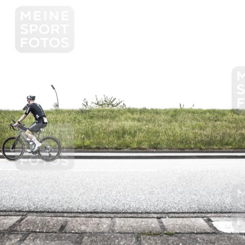 21.06.2026 - 29. Vierlanden-Triathlon H.Heesch http://msf.ph/oto/9867685 21.06.2026 10:37:15 Radfahren 7, 40, 61, 161, 345, 500 meine-sportfotos.de