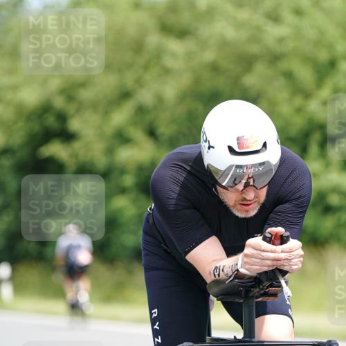 21.06.2026 - Viking Triathlon Michael Burmester http://msf.ph/oto/9867724 21.06.2026 12:20:41 Radfahren 51, 190, 213, 344, 345, 375, 379, 398, 607, 609 meine-sportfotos.de
