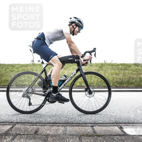 21.06.2026 - 29. Vierlanden-Triathlon H.Heesch http://msf.ph/oto/9867730 21.06.2026 10:37:51 Radfahren 20, 27, 35, 67, 233, 275, 336, 429, 437 meine-sportfotos.de