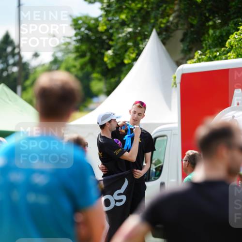 21.06.2026 - 29. Vierlanden-Triathlon LAZAROV Photography http://msf.ph/oto/9867732 21.06.2026 15:34:22 Ziel  meine-sportfotos.de