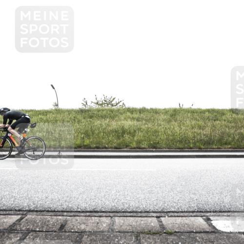 21.06.2026 - 29. Vierlanden-Triathlon H.Heesch http://msf.ph/oto/9867740 21.06.2026 10:37:52 Radfahren 20, 27, 35, 67, 233, 275, 303, 336, 429, 437 meine-sportfotos.de