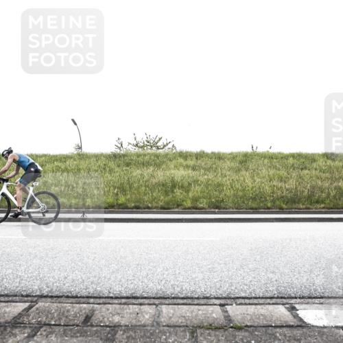 21.06.2026 - 29. Vierlanden-Triathlon H.Heesch http://msf.ph/oto/9867749 21.06.2026 10:38:03 Radfahren 38, 303, 327, 437 meine-sportfotos.de