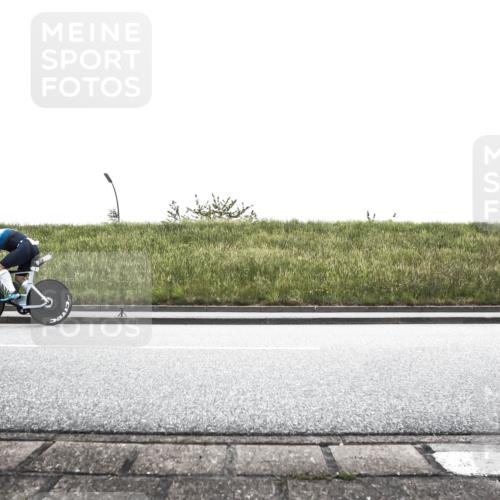 21.06.2026 - 29. Vierlanden-Triathlon H.Heesch http://msf.ph/oto/9867838 21.06.2026 10:40:53 Radfahren 3, 39, 165, 180, 231, 269, 289, 316 meine-sportfotos.de