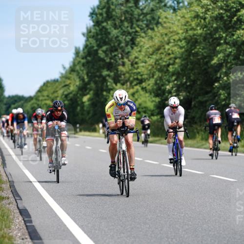 21.06.2026 - Viking Triathlon Michael Burmester http://msf.ph/oto/9867889 21.06.2026 12:21:49 Radfahren 41, 86, 100, 100, 102, 202, 234, 243, 321, 324, 341, 465, 469, 475, 505, 533, 624, 632, 645, 668, 670 meine-sportfotos.de