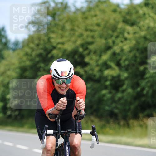 21.06.2026 - Viking Triathlon Michael Burmester http://msf.ph/oto/9867983 21.06.2026 12:21:58 Radfahren 41, 53, 83, 86, 100, 202, 205, 219, 238, 239, 243, 321, 324, 341, 429, 456, 467, 469, 533, 624, 632, 645, 668, 670 meine-sportfotos.de