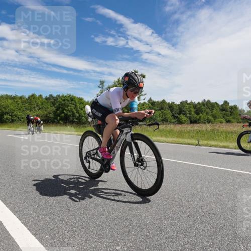 21.06.2026 - Viking Triathlon Michael Burmester http://msf.ph/oto/9867985 21.06.2026 11:44:00 Radfahren 20, 66, 68, 70, 70, 75, 255, 261, 370, 386, 419, 441, 463, 642, 670 meine-sportfotos.de