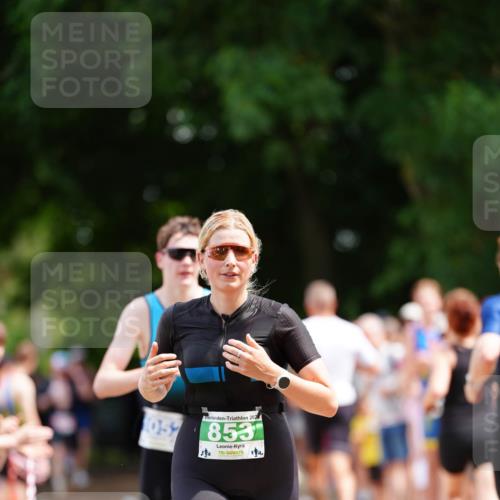 21.06.2026 - 29. Vierlanden-Triathlon LAZAROV Photography http://msf.ph/oto/9868024 21.06.2026 13:32:55 Laufen 1057, 202, 853, 4 meine-sportfotos.de