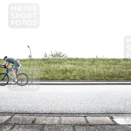 21.06.2026 - 29. Vierlanden-Triathlon H.Heesch http://msf.ph/oto/9868092 21.06.2026 10:44:21 Radfahren 131, 135, 356, 459, 468 meine-sportfotos.de