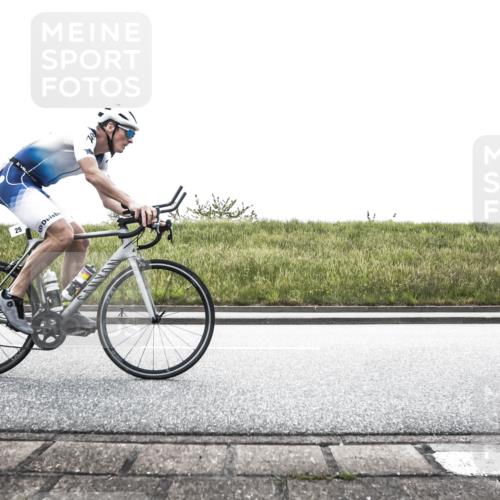 21.06.2026 - 29. Vierlanden-Triathlon H.Heesch http://msf.ph/oto/9868131 21.06.2026 10:44:44 Radfahren 25, 59, 121, 191, 248, 261, 452, 474 meine-sportfotos.de