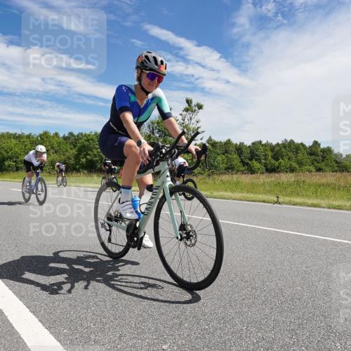21.06.2026 - Viking Triathlon Michael Burmester http://msf.ph/oto/9868185 21.06.2026 11:45:43 Radfahren 8, 46, 111, 123, 138, 186, 227, 438, 495, 532 meine-sportfotos.de