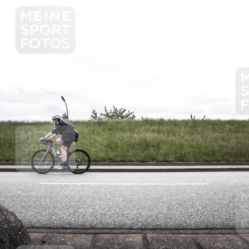 21.06.2026 - 29. Vierlanden-Triathlon H.Heesch http://msf.ph/oto/9868199 21.06.2026 12:11:39 Radfahren 230, 846, 870, 881, 885 meine-sportfotos.de