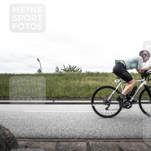 21.06.2026 - 29. Vierlanden-Triathlon H.Heesch http://msf.ph/oto/9868203 21.06.2026 12:11:41 Radfahren 870, 881, 885 meine-sportfotos.de