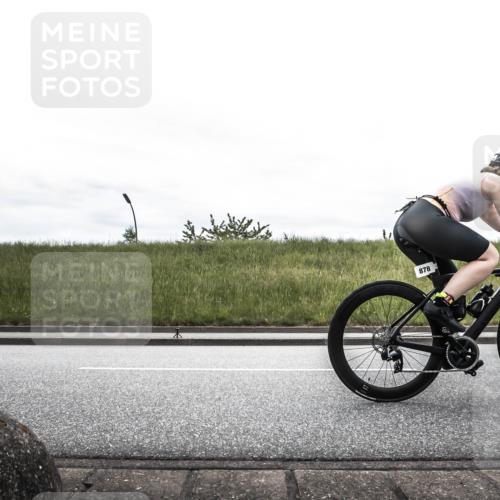 21.06.2026 - 29. Vierlanden-Triathlon H.Heesch http://msf.ph/oto/9868223 21.06.2026 12:11:59 Radfahren 657, 878 meine-sportfotos.de