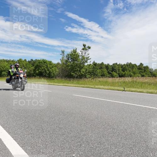 21.06.2026 - Viking Triathlon Michael Burmester http://msf.ph/oto/9868231 21.06.2026 11:46:00 Radfahren 39, 60, 111, 186, 186, 212, 227, 227, 245, 495, 532, 532, 541, 562, 615 meine-sportfotos.de