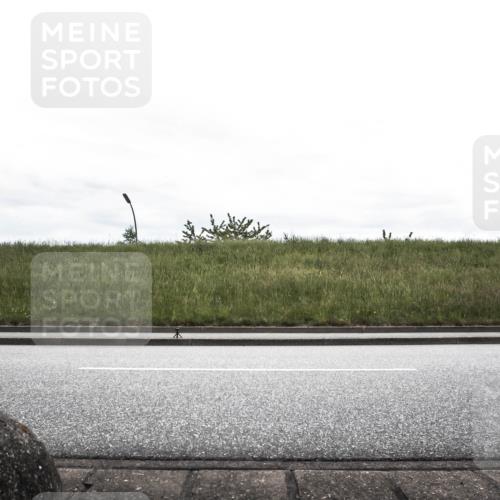 21.06.2026 - 29. Vierlanden-Triathlon H.Heesch http://msf.ph/oto/9868238 21.06.2026 12:12:12 Radfahren 294, 701, 864, 873, 1358 meine-sportfotos.de