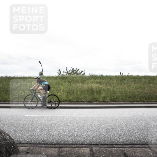 21.06.2026 - 29. Vierlanden-Triathlon H.Heesch http://msf.ph/oto/9868257 21.06.2026 12:12:29 Radfahren 232, 806 meine-sportfotos.de