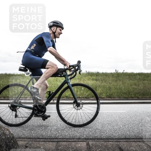 21.06.2026 - 29. Vierlanden-Triathlon H.Heesch http://msf.ph/oto/9868261 21.06.2026 12:12:33 Radfahren 806 meine-sportfotos.de