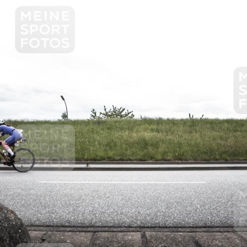 21.06.2026 - 29. Vierlanden-Triathlon H.Heesch http://msf.ph/oto/9868308 21.06.2026 12:13:43 Radfahren 270, 764, 855 meine-sportfotos.de