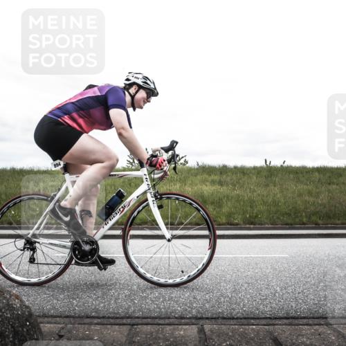21.06.2026 - 29. Vierlanden-Triathlon H.Heesch http://msf.ph/oto/9868340 21.06.2026 12:14:37 Radfahren 713, 894 meine-sportfotos.de