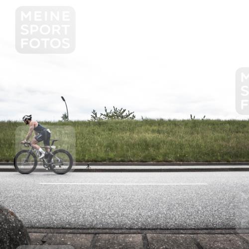 21.06.2026 - 29. Vierlanden-Triathlon H.Heesch http://msf.ph/oto/9868344 21.06.2026 12:14:46 Radfahren 713 meine-sportfotos.de