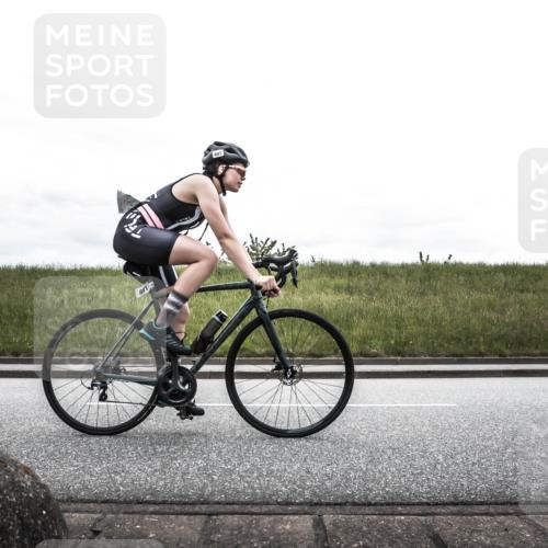 21.06.2026 - 29. Vierlanden-Triathlon H.Heesch http://msf.ph/oto/9868385 21.06.2026 12:15:42 Radfahren 891, 930 meine-sportfotos.de
