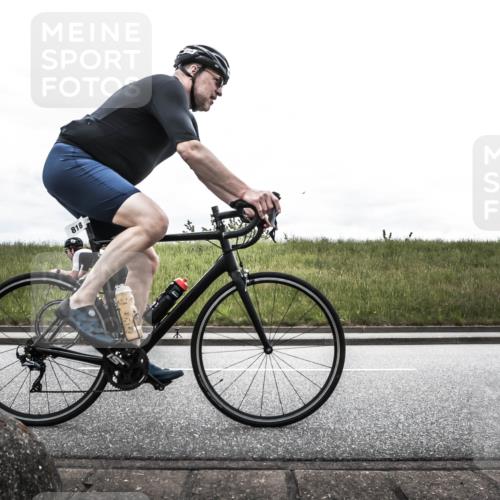 21.06.2026 - 29. Vierlanden-Triathlon H.Heesch http://msf.ph/oto/9868399 21.06.2026 12:15:57 Radfahren 685, 818, 833, 852 meine-sportfotos.de