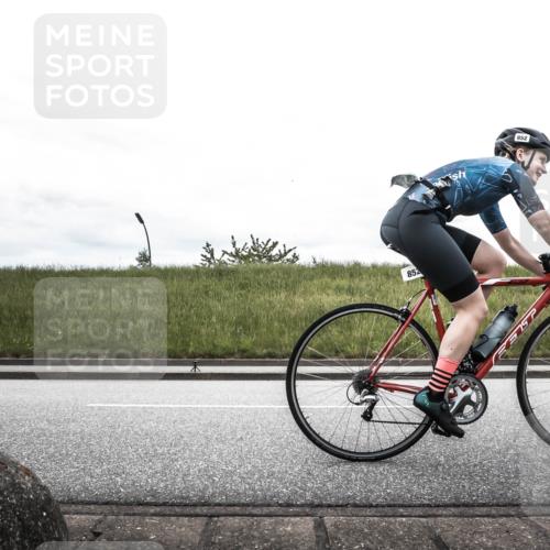 21.06.2026 - 29. Vierlanden-Triathlon H.Heesch http://msf.ph/oto/9868404 21.06.2026 12:15:58 Radfahren 818, 833, 852 meine-sportfotos.de