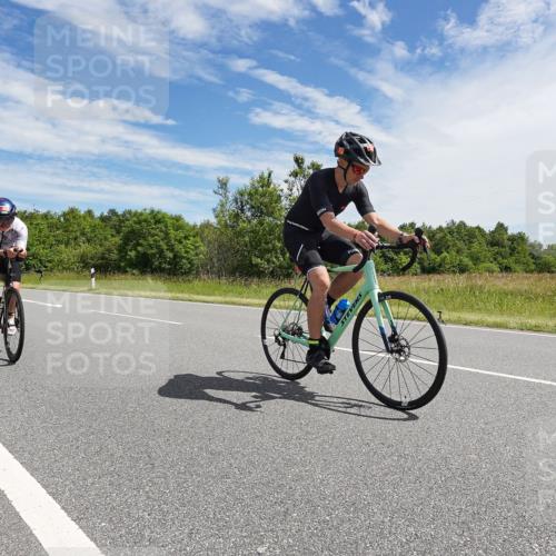 21.06.2026 - Viking Triathlon Michael Burmester http://msf.ph/oto/9868415 21.06.2026 11:48:02 Radfahren 37, 185, 189, 378, 427, 474, 559, 601 meine-sportfotos.de