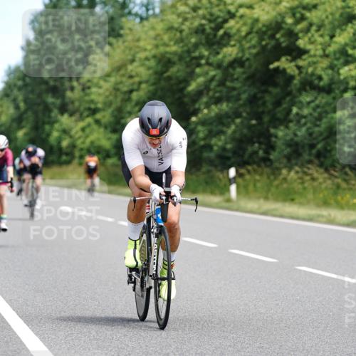 21.06.2026 - Viking Triathlon Michael Burmester http://msf.ph/oto/9868431 21.06.2026 12:23:43 Radfahren 8, 16, 46, 62, 65, 73, 98, 103, 119, 126, 136, 165, 177, 222, 223, 225, 256, 256, 280, 368, 388, 457, 527, 530, 546, 563, 569, 605, 615, 634, 654 meine-sportfotos.de
