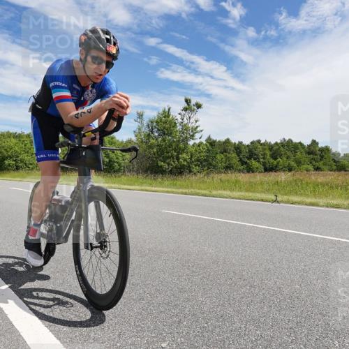 21.06.2026 - Viking Triathlon Michael Burmester http://msf.ph/oto/9868435 21.06.2026 11:48:08 Radfahren 37, 97, 189, 427, 474, 559, 601, 651 meine-sportfotos.de