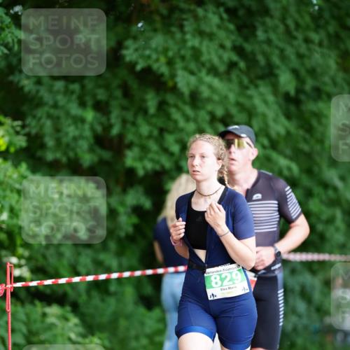 21.06.2026 - 29. Vierlanden-Triathlon LAZAROV Photography http://msf.ph/oto/9868437 21.06.2026 13:35:32 Laufen 829, 14 meine-sportfotos.de