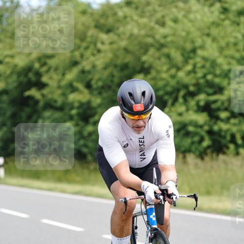 21.06.2026 - Viking Triathlon Michael Burmester http://msf.ph/oto/9868440 21.06.2026 12:23:44 Radfahren 8, 16, 46, 62, 65, 73, 98, 103, 119, 126, 136, 165, 177, 222, 223, 256, 256, 280, 357, 368, 388, 457, 527, 530, 546, 563, 569, 605, 615, 634, 654 meine-sportfotos.de